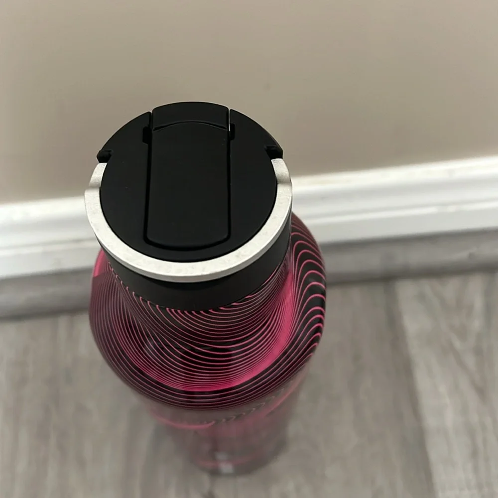 ⭐️ Corkcicle Karim Rashid 20 oz Sport Canteen